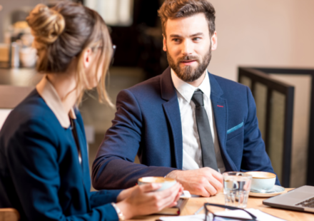 Infographic showing 10 warning signs that indicate you need a specialized IT recruitment agency, including slow hiring, poor candidate quality, and high turnover rates.